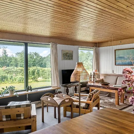 4 Bedroom Cozy In *