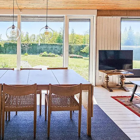 4 Bedroom Cozy In Vordingborg
