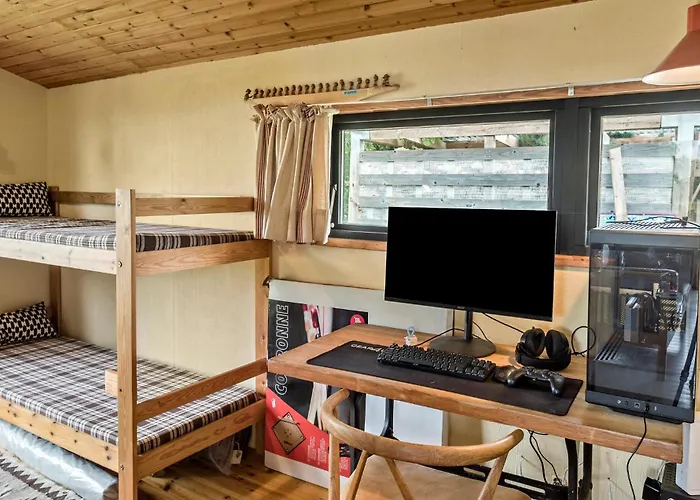 4 Bedroom Cozy In
