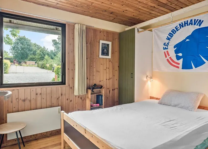 4 Bedroom Cozy In